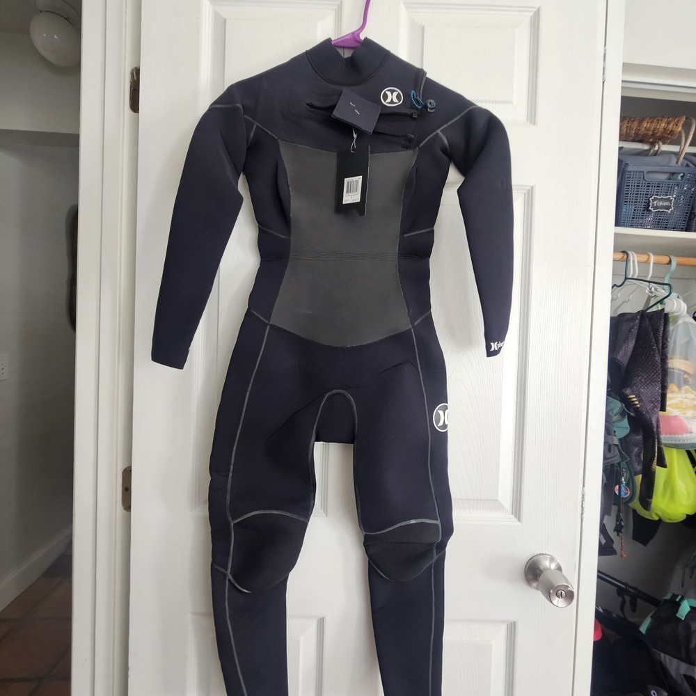 Hurley Black and Gray Wetsuit